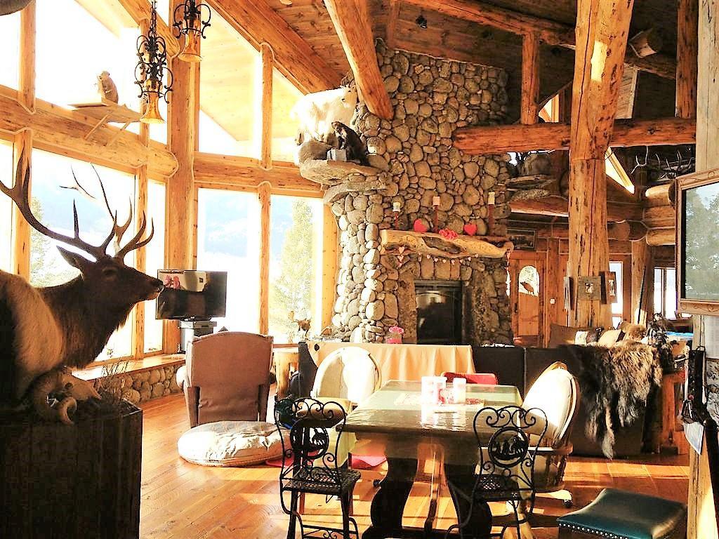 Mcdonald'S Ranch Lodge Gardiner Buitenkant foto